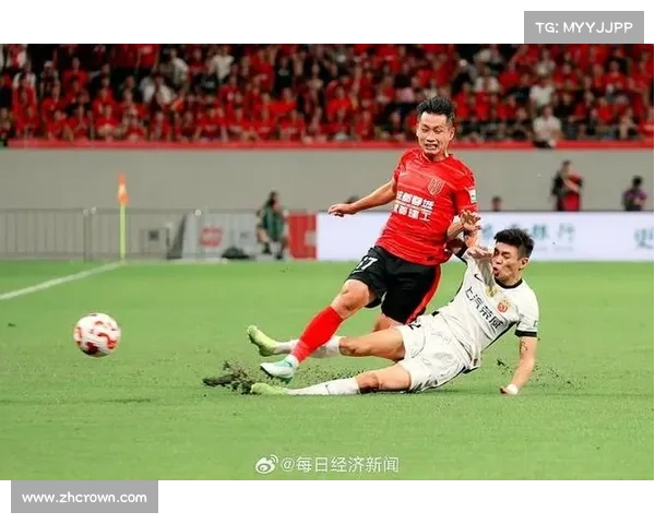 成都蓉城4-1大胜上海海港跃居中超积分榜首位 成都蓉城4-1大胜上海海港跃居中超积分榜首位